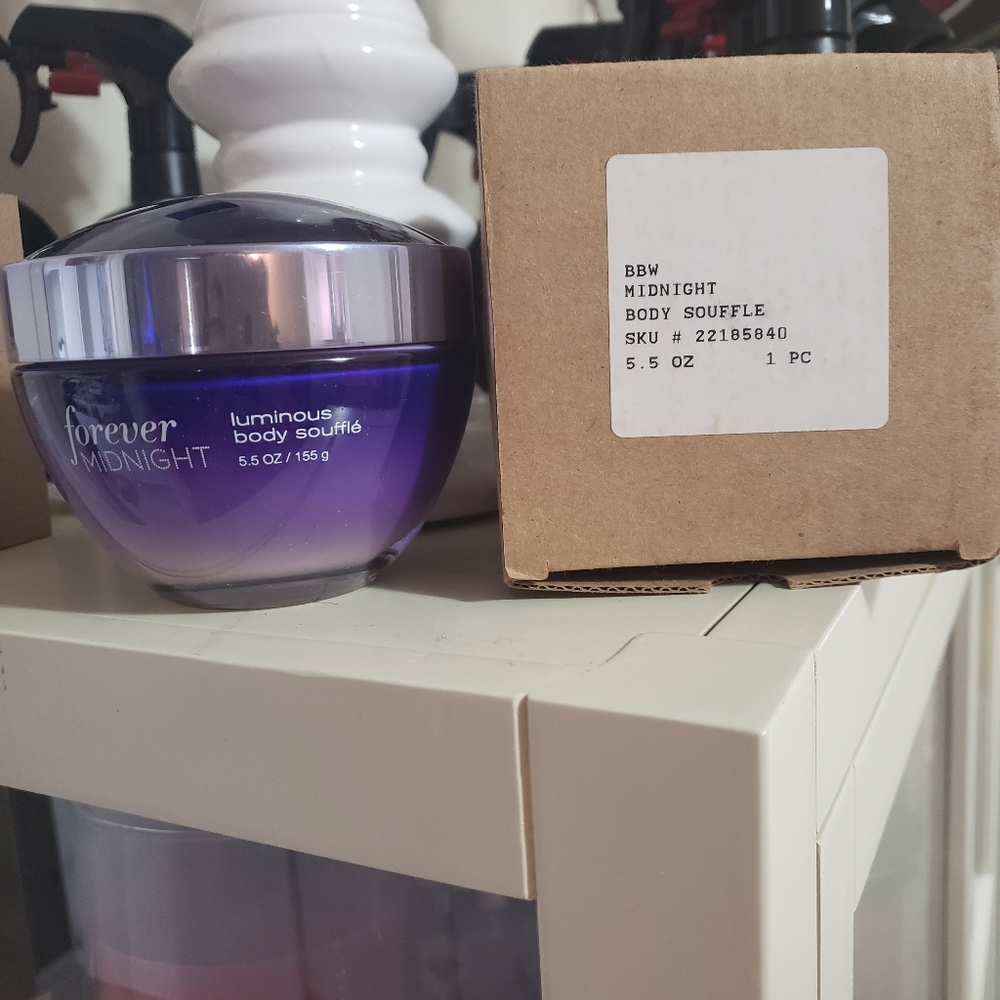 Forever Midnight Luminous Body Souffle